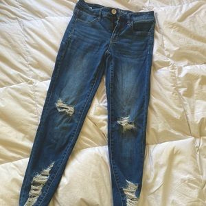 American Eagle Distressed Jegging Crop Jeans🌈😍